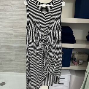 Very flattering Soma dress